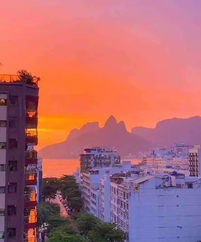 Cobertura Arpoador Com Piscina Privativa, Vista Mar, Garagem, Portaria 24 Horas